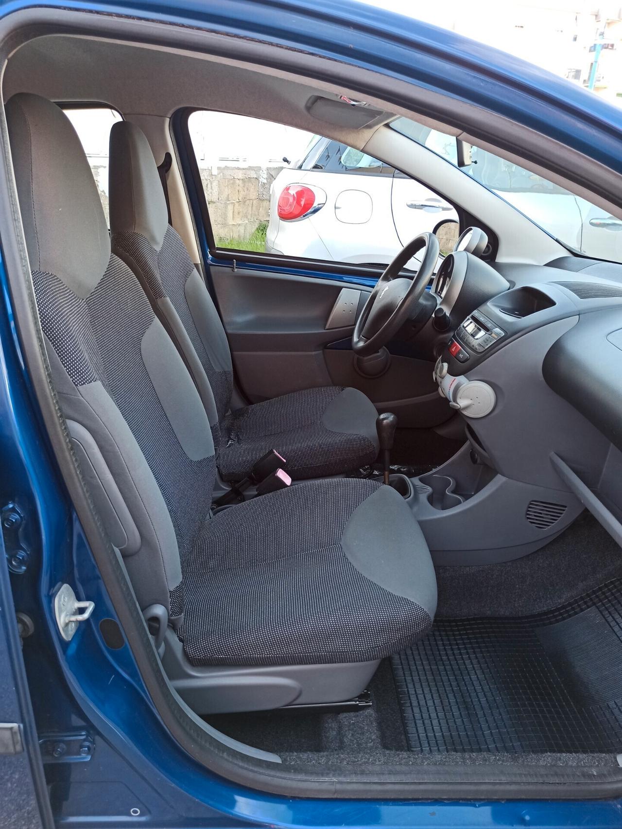 Peugeot 107 1.0 68CV 5p. Plaisir