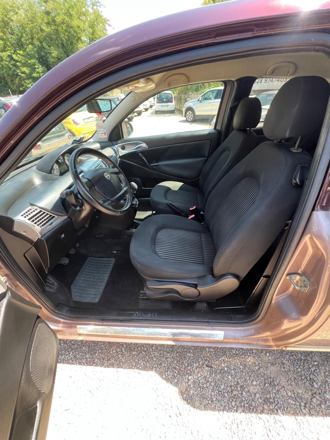 Lancia Ypsilon 1.4 Argento Ecochic GPL