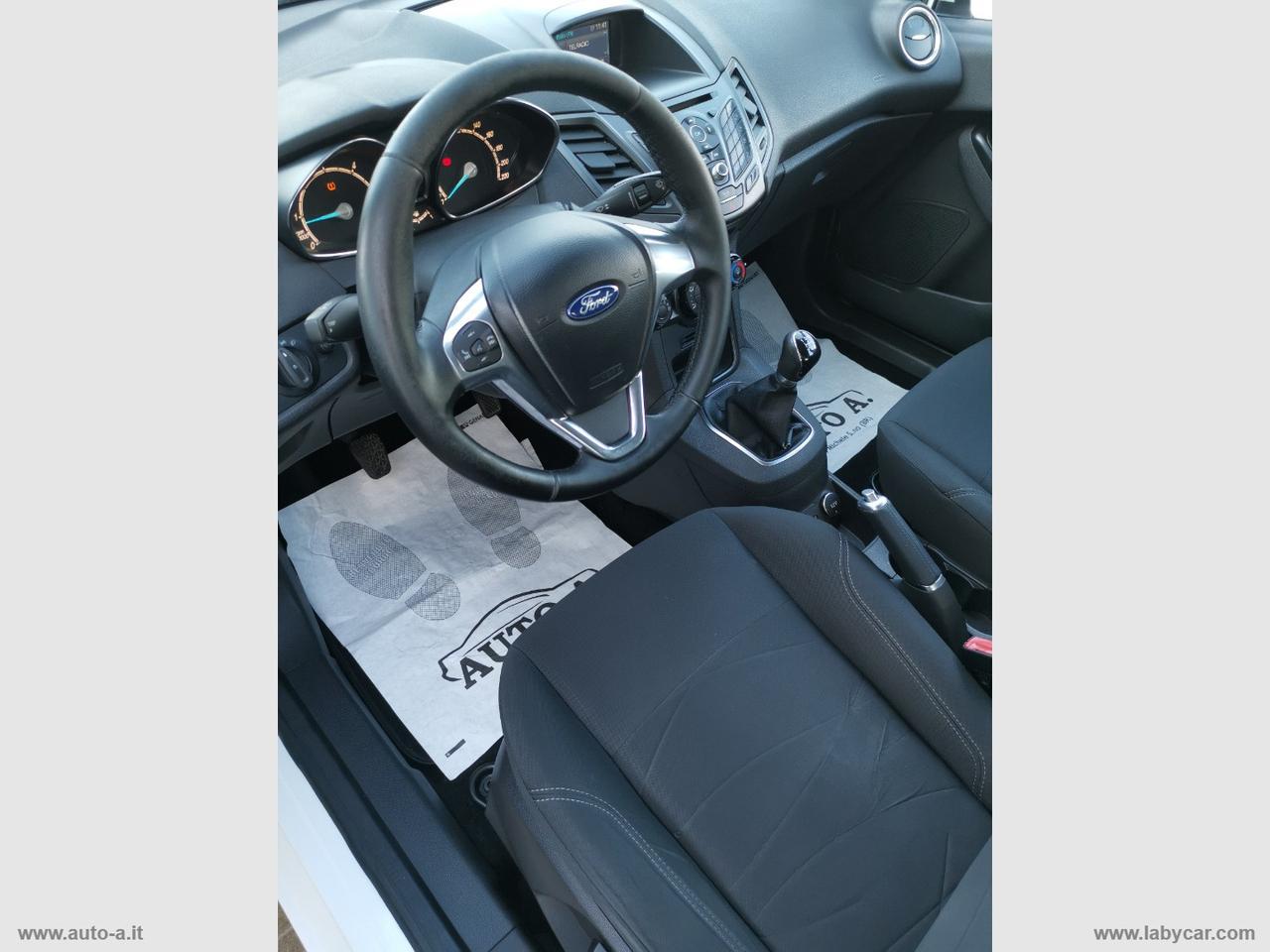 FORD Fiesta 1.5 TDCi 75 CV 5p. Titanium