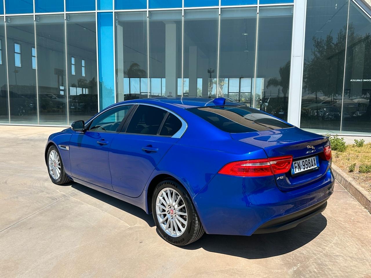 Jaguar XE Prestige 163cv offerta T-Stock prezzo imperdibile