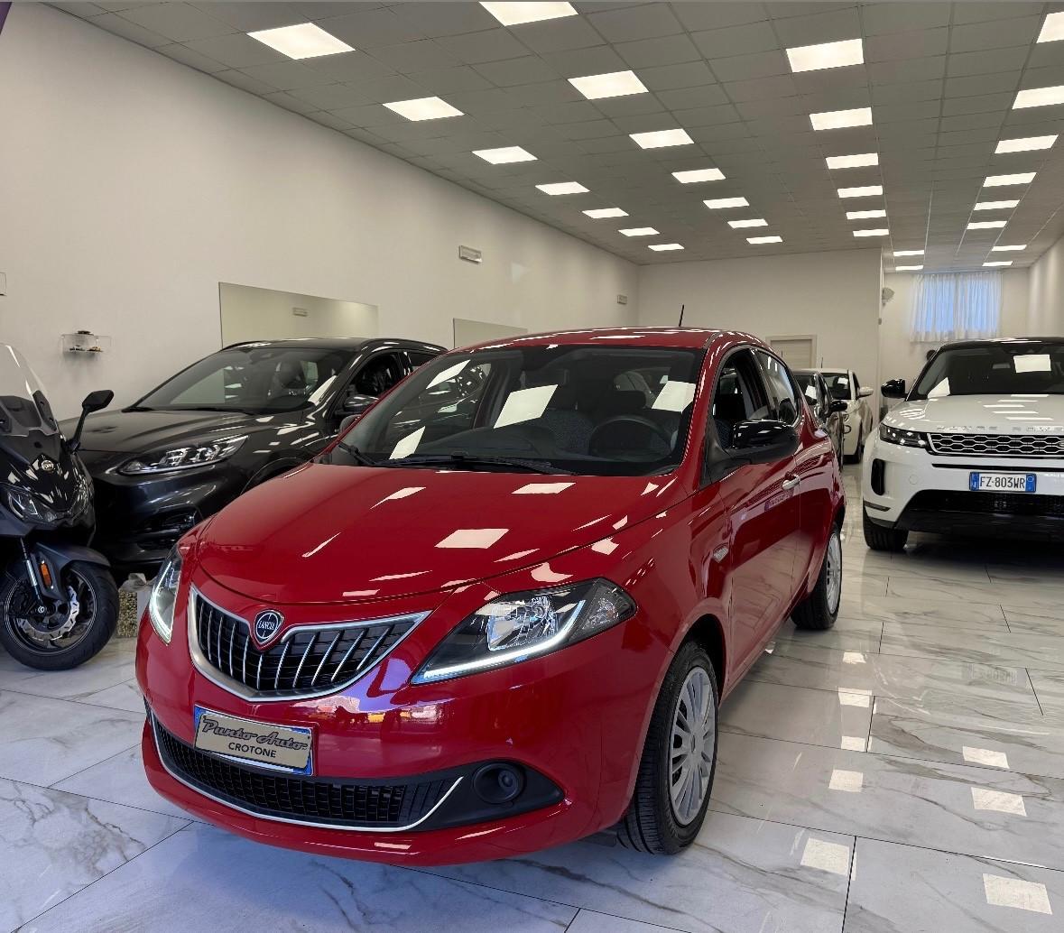 Lancia Ypsilon 1.0 FireFly 5 porte S&S Hybrid 70 cv