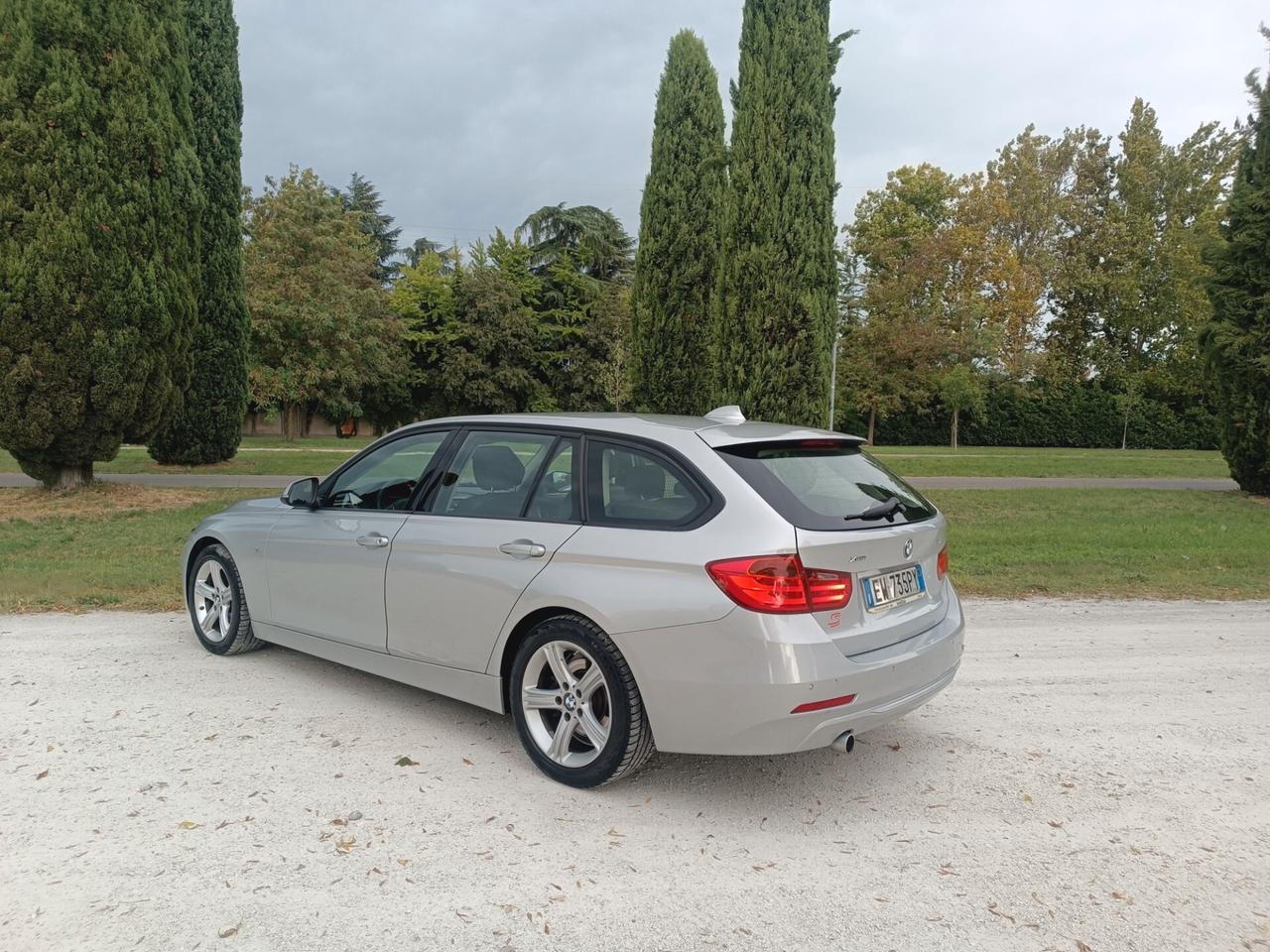 Bmw 318d xDrive Touring Modern xeno