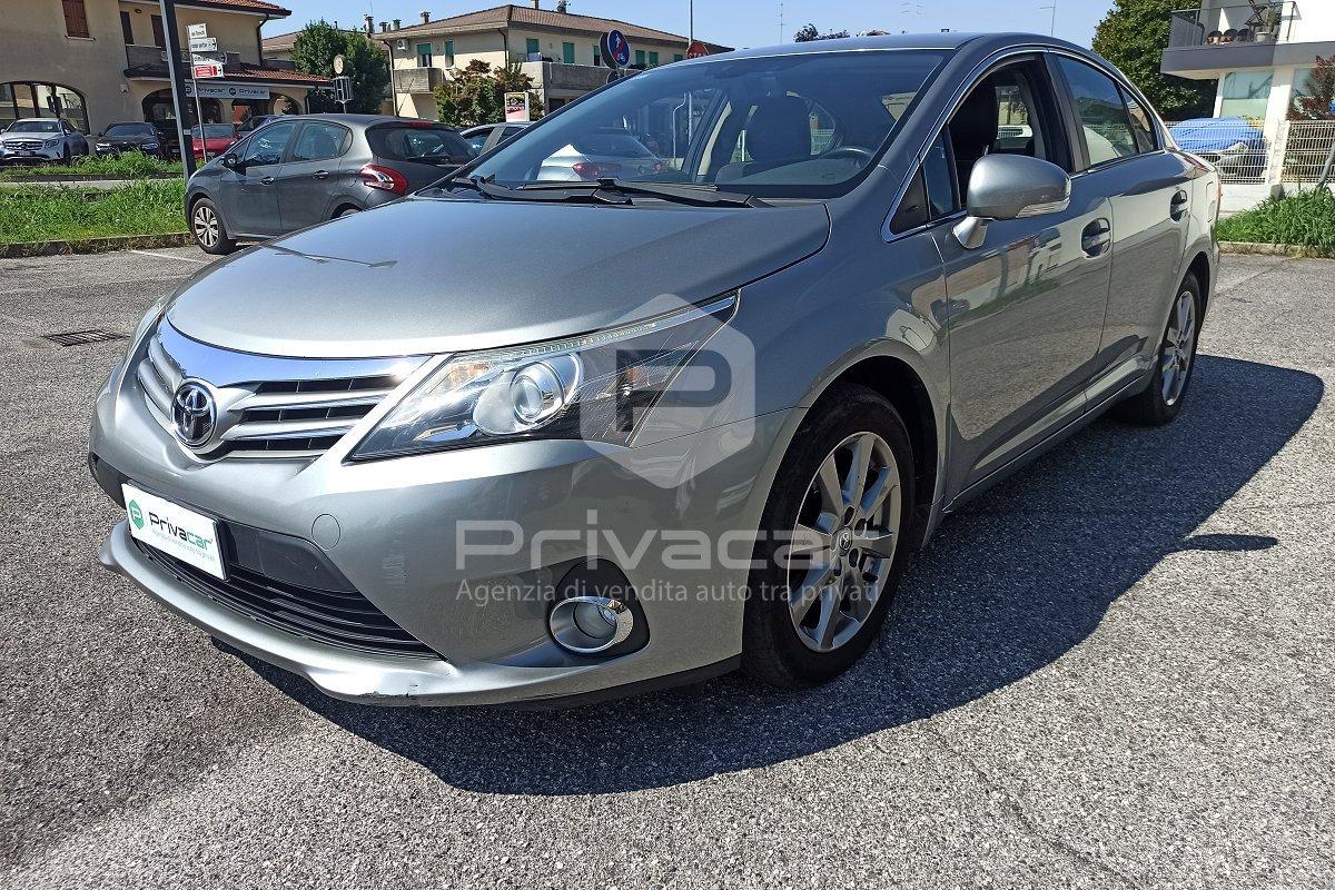 TOYOTA Avensis 2.0 D-4D Lounge