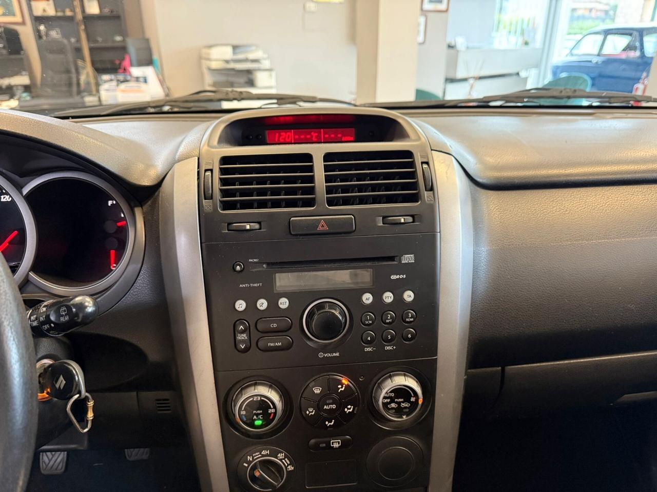 Suzuki Grand Vitara 4X4, MOTORE SOSTITUITO CON UNO DI 40.000KM