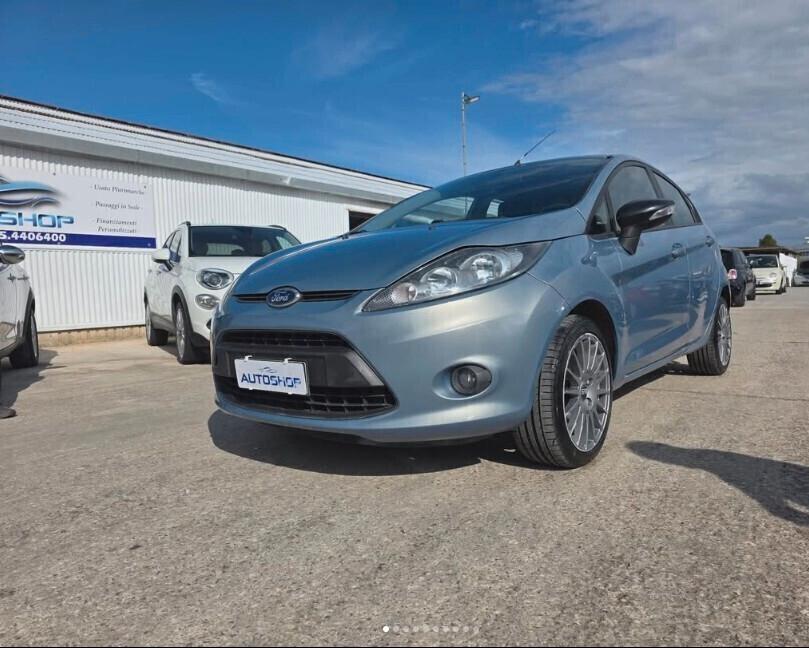 Ford Fiesta 1.4 5 porte Bz.- GPL Titanium