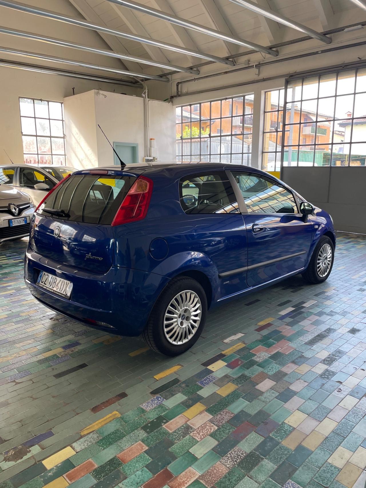 Fiat Grande Punto 1.3 MJT 75 CV 3 porte Active