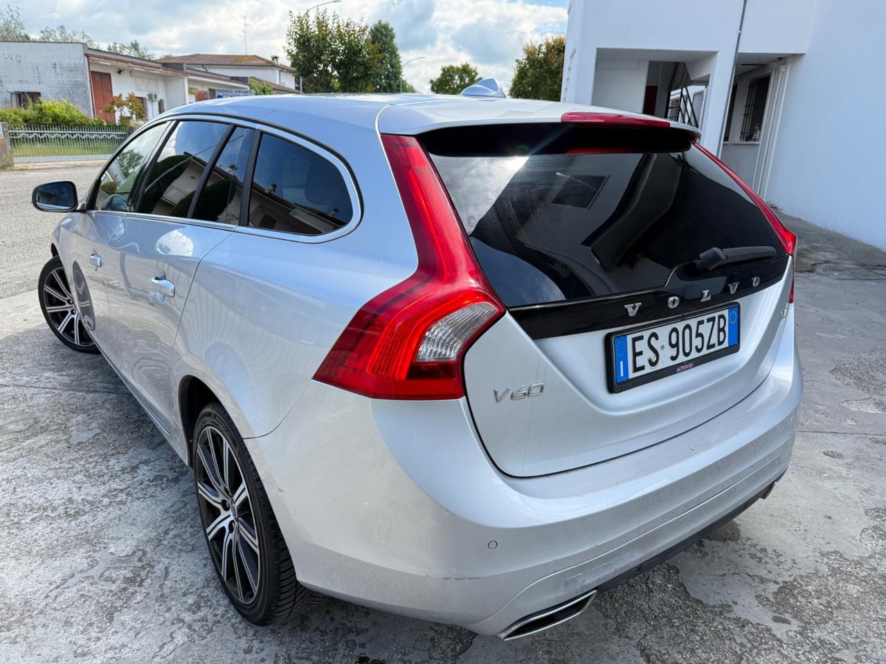 Volvo V60 D4 2.0 DIESEL 181 CV FULL OPT EURO6b
