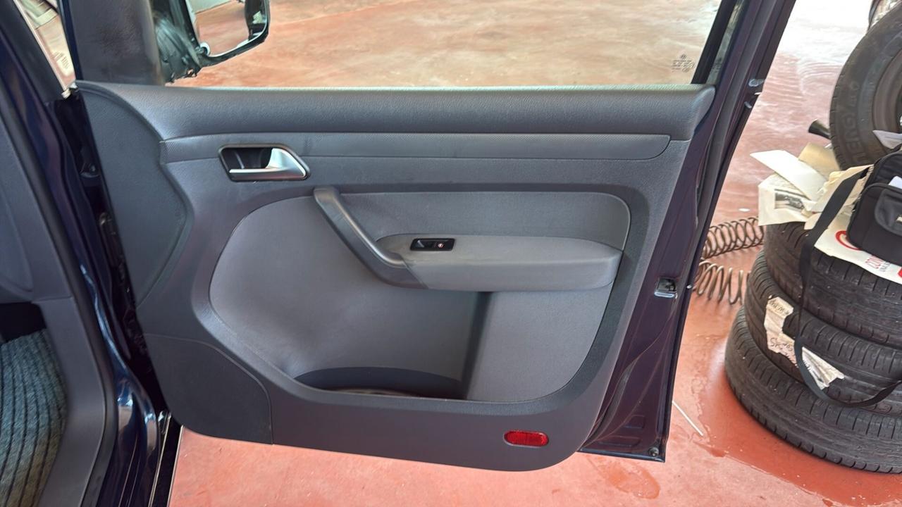 Volkswagen Caddy 2.0 Ecofuel 5p. Highline