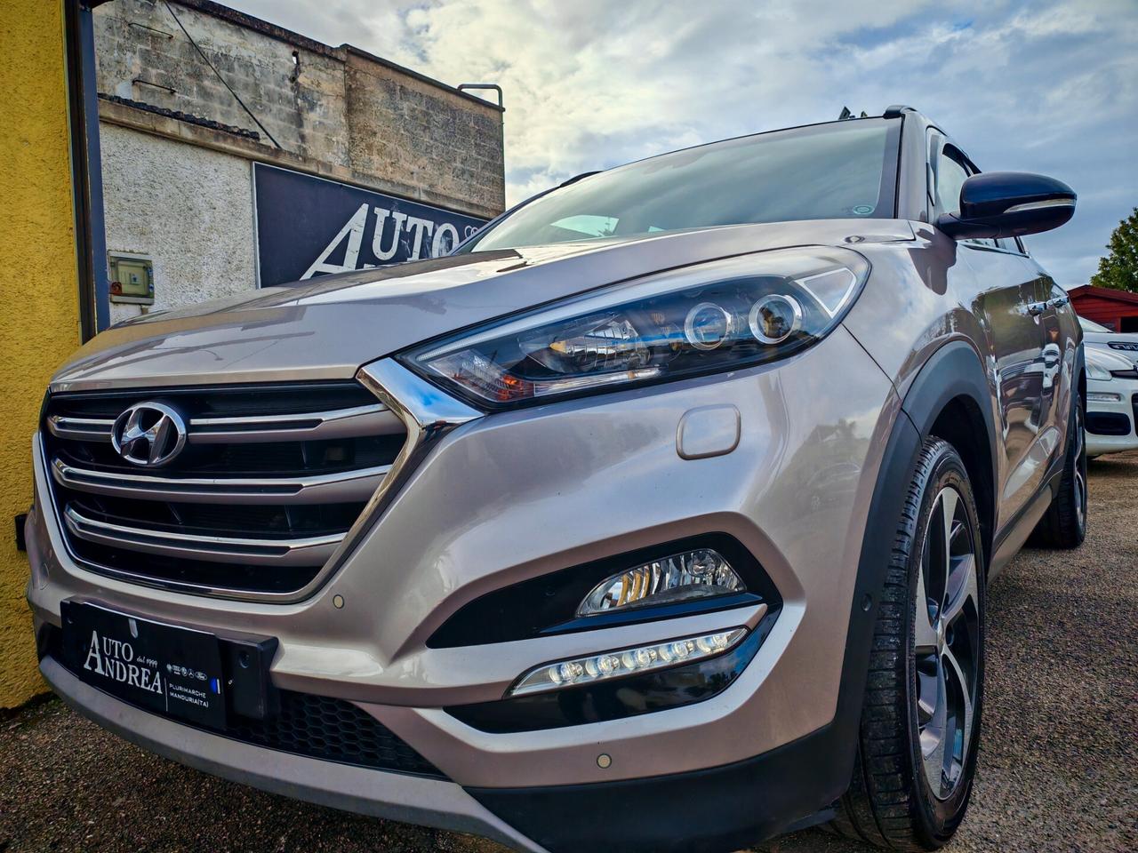 Hyundai Tucson 1.7 CRDi Tetto Pelle navig cam