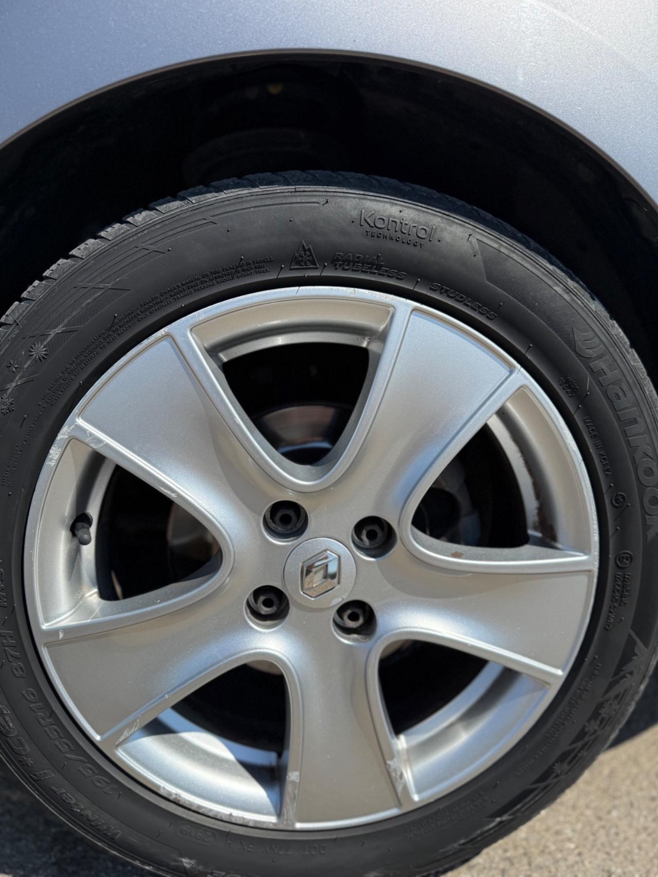 Renault Clio 1.2 16V 5 porte Live!