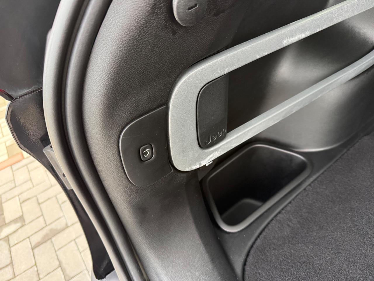 Jeep Cherokee 2.2 Mjt II 4WD Limited+ 84 KMO