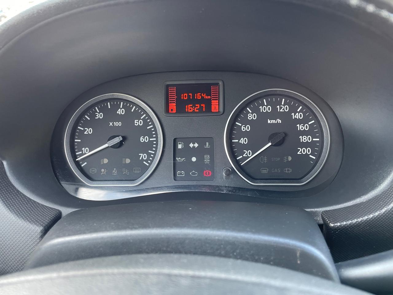 Dacia Sandero Stepway 1.6 8V 90CV* Neo patentati *