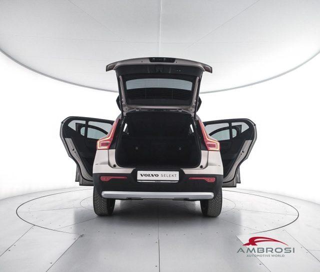 VOLVO XC40 T5 Recharge Plug-in Hybrid Plus Bright auto