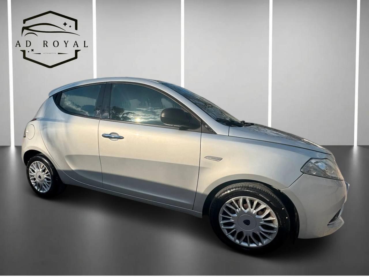 Lancia Ypsilon 1.2 69 CV 5 porte GPL Ecochic Gold 09/2017