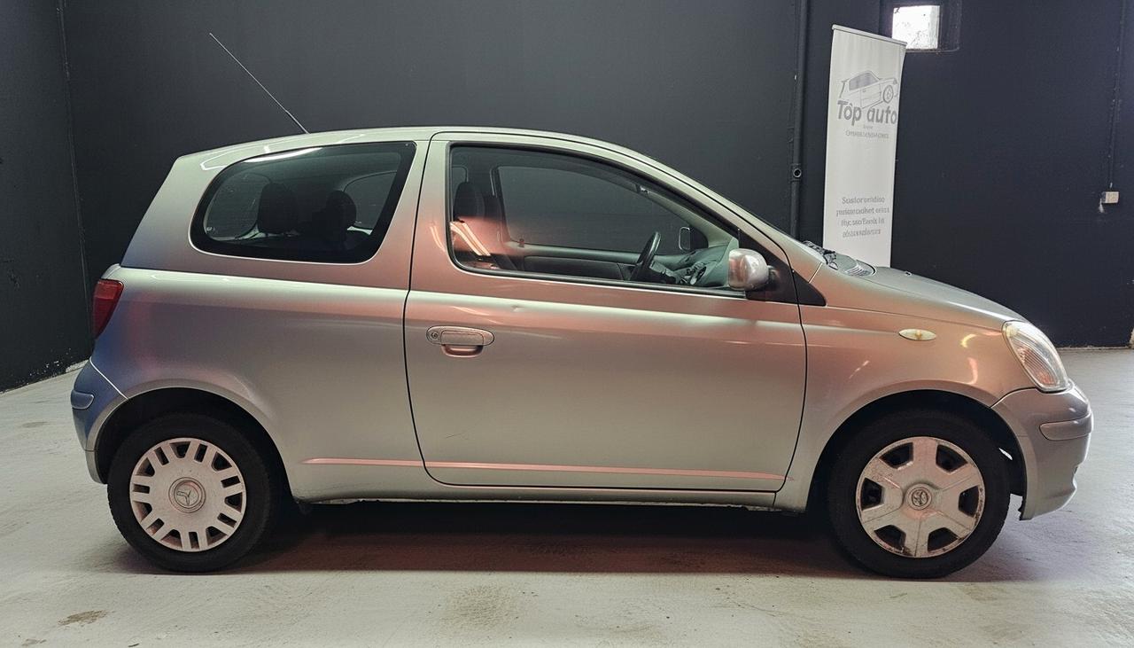 Toyota Yaris 1.0i 16V cat 5 porte