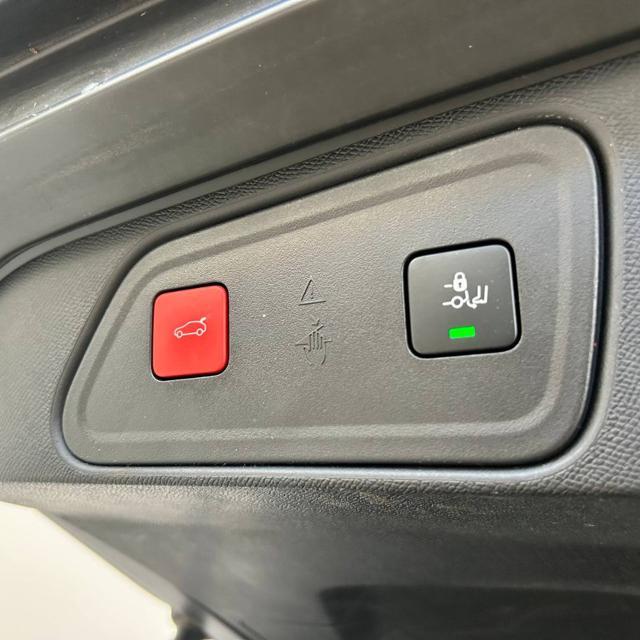 PEUGEOT 3008 Hybrid4 300 e-EAT8 GT Pack TETTO APRIBILE