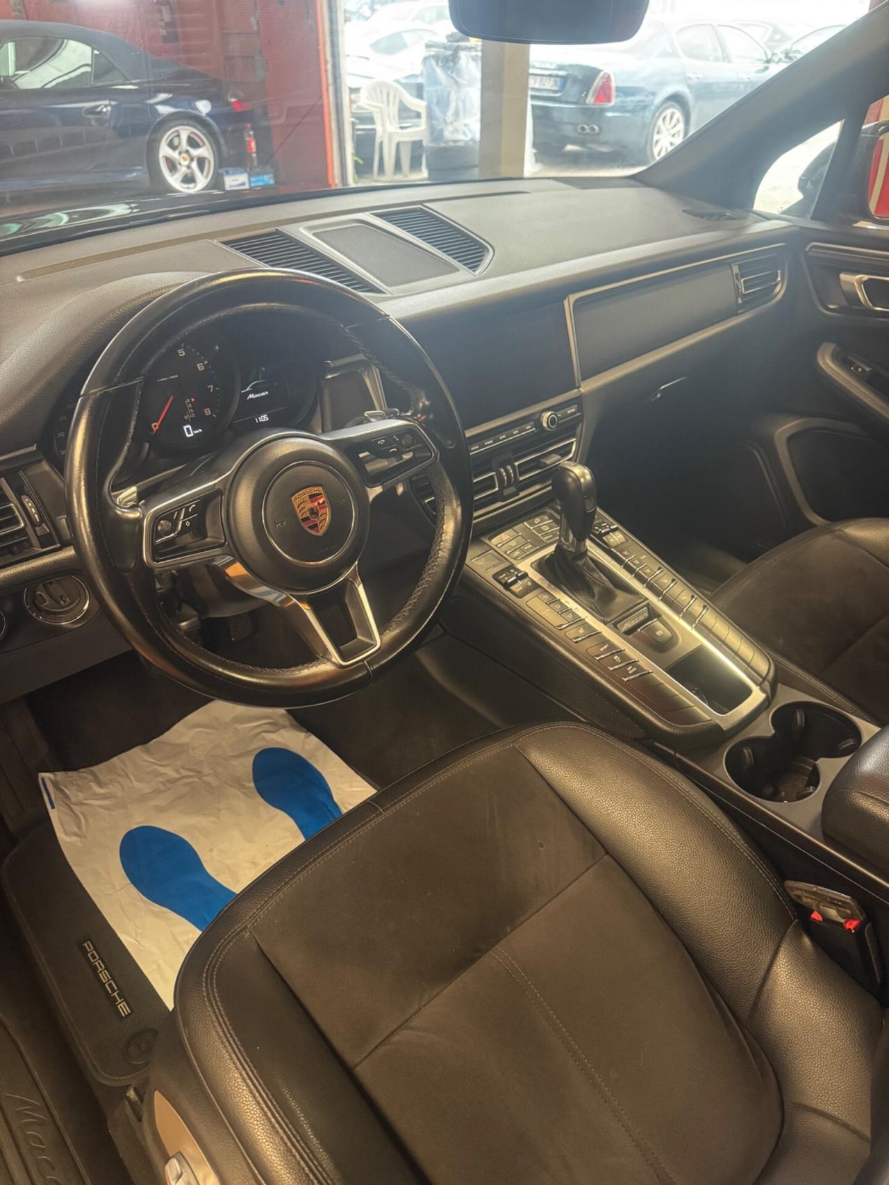 Porsche Macan 2.0 BENZINA 245Cv PERMUTE