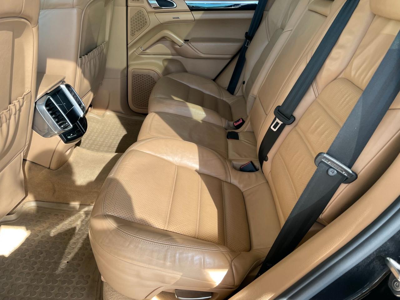 Porsche Cayenne 3.0 Diesel motore nuovo