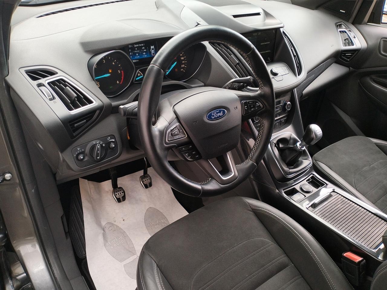 Ford Kuga 1.5 TDCI 120 CV S&S 2WD ST-Line