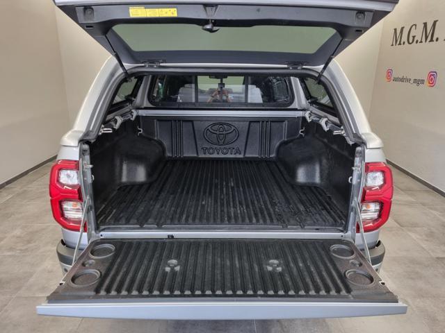 TOYOTA Hilux 2.8 D A/T 4WD 4 porte Double Cab