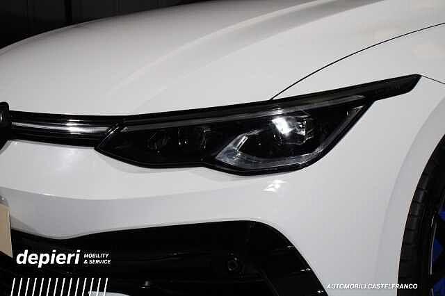Volkswagen Golf R 2.0 TSI R DSG 4Motion Akrapovic