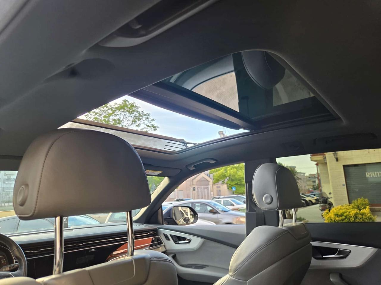 Audi Q8 50 TDI 286 CV quattro tiptronic Sport