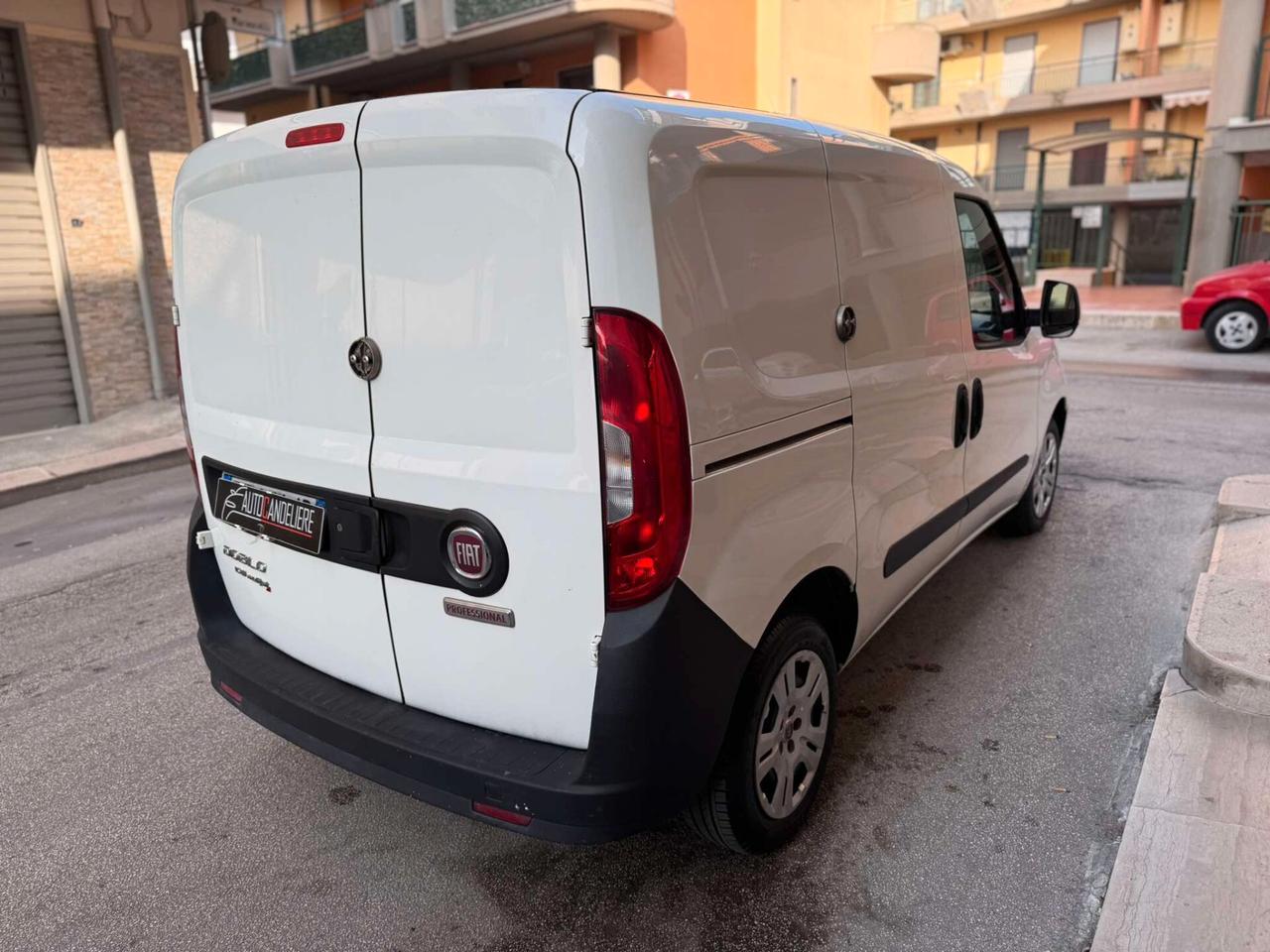 Fiat Doblò 1.6 MJT 105CV PC-TN Cargo Lamierato SX/ATTREZZATURA COMPRESA