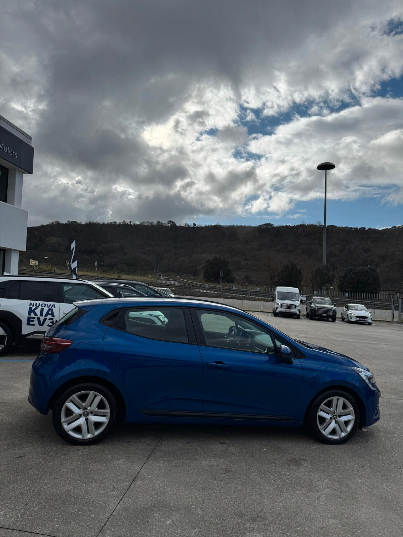 Renault Clio TCe 90 CV 5 porte Zen IVA ESPOSTA