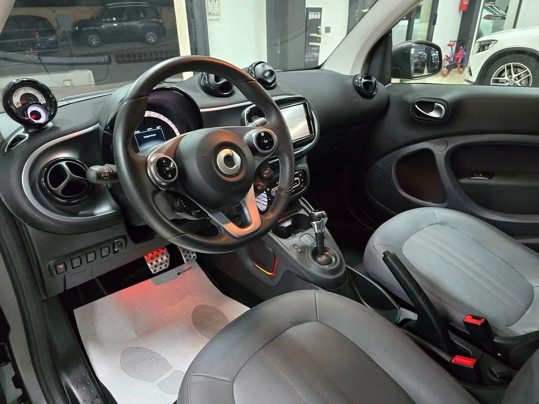 Smart ForTwo EQ Ushuaïa black (91/100)