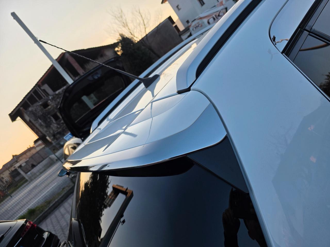 Peugeot 2008 1.6D 120cv uniproprietario perfetta e garantita