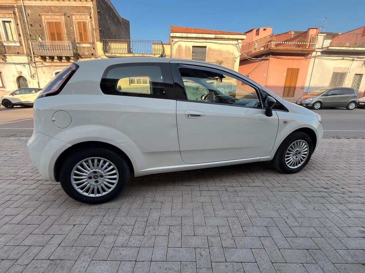Fiat Punto Evo 1.3 Mjt 75 CV DPF 3P. Dynamic XNEOPATENTATI