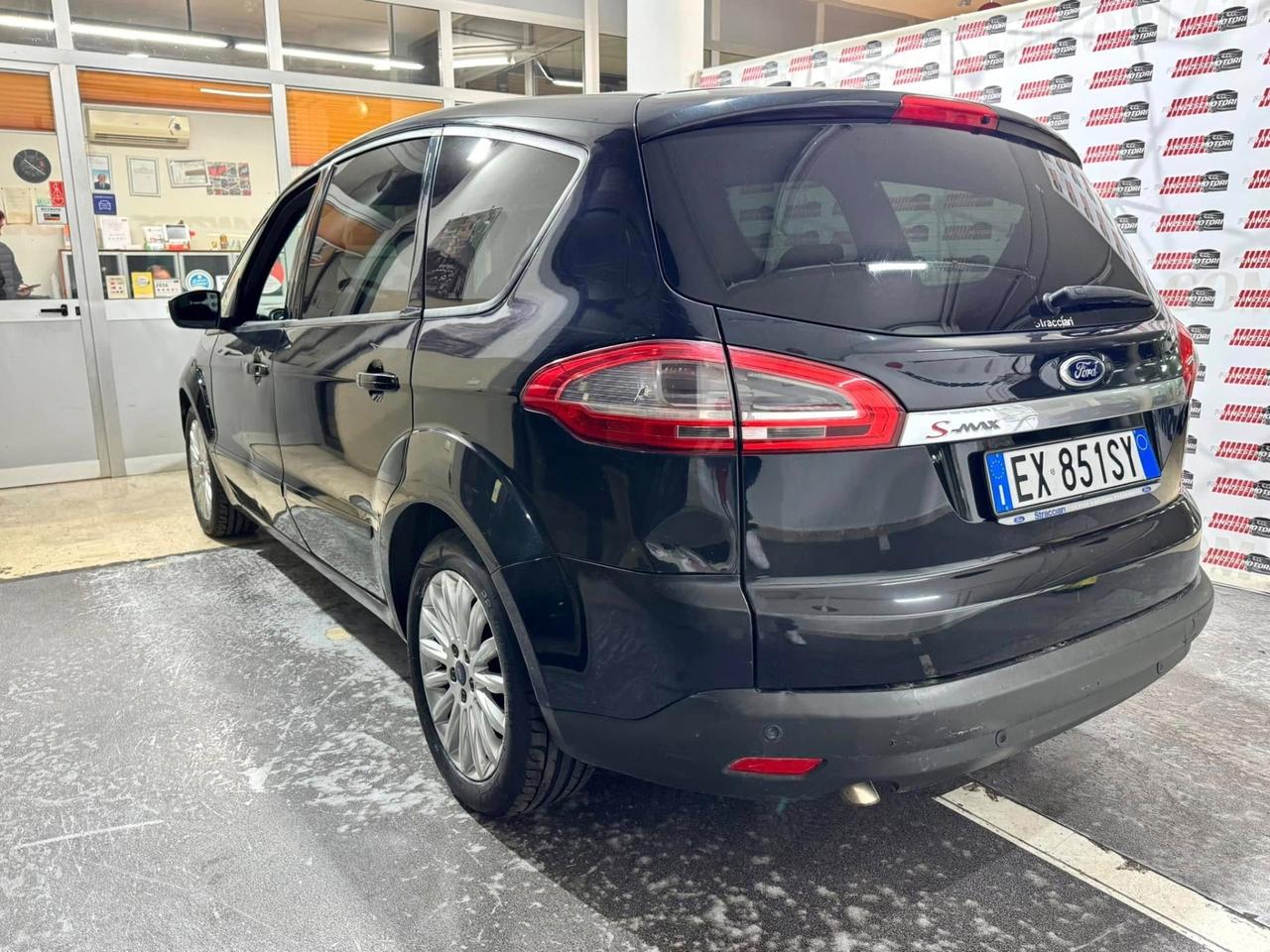 Ford S-Max 2.0 TDCi 140CV Powershift Nav Edition
