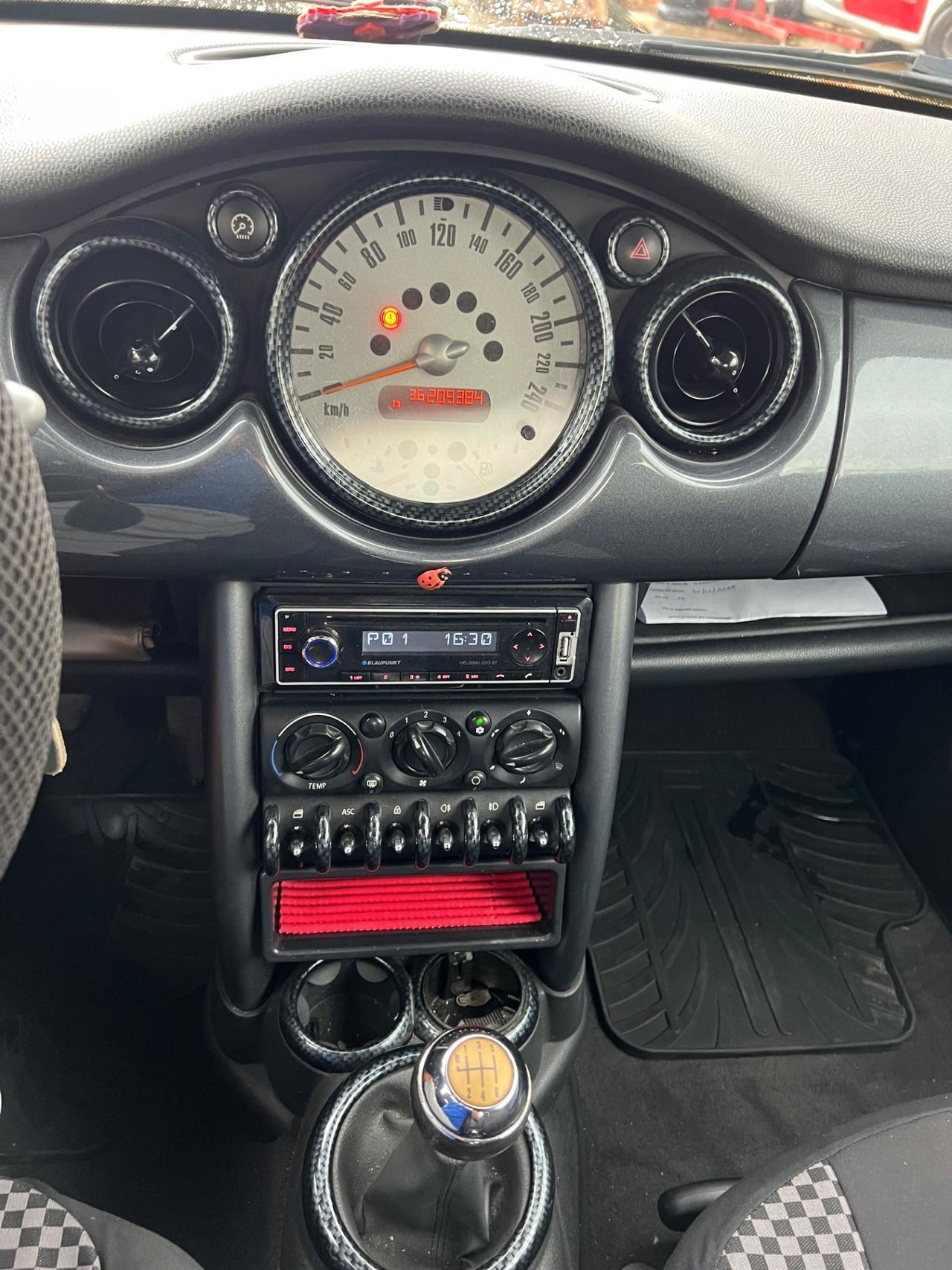 Mini 1.4 tdi One D de luxe