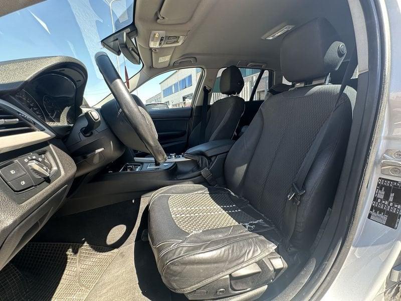 BMW Serie 3 318d Touring Auto