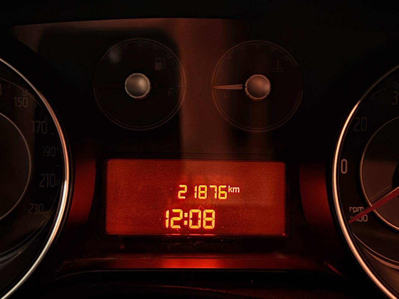 STUPENDA FIAT PUNTO CON SOLI 21.879 KM UNICO PROPRIETARIO