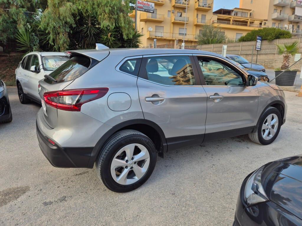 Nissan Qashqai 1.5 dCi 115CV E6 NAVI CAMERA