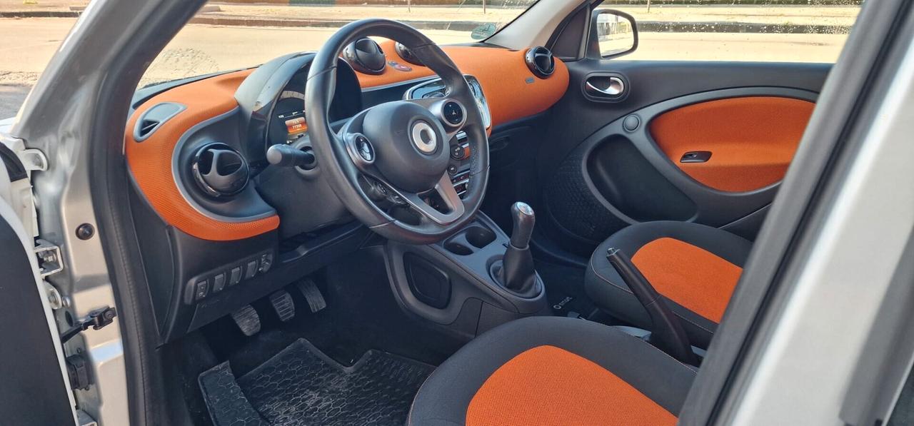 Smart ForFour 1.0 70CV Passion FINANZIAMENTI ANCHE SENZA BUSTA PAGA