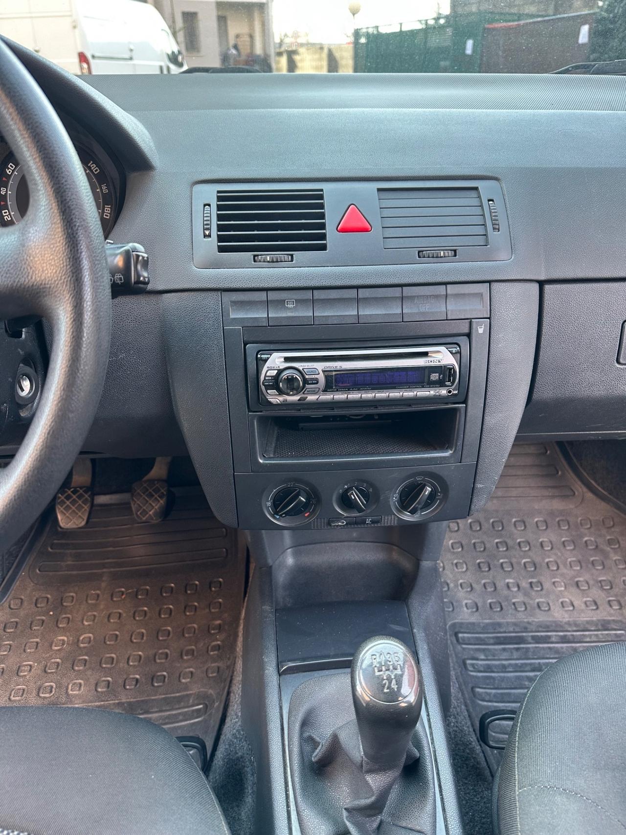 Skoda Fabia 1.2 12V 70CV 5p. Style