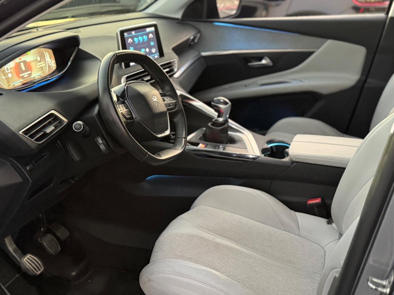 Peugeot 3008 BlueHDi 120cv - euro6 full extra