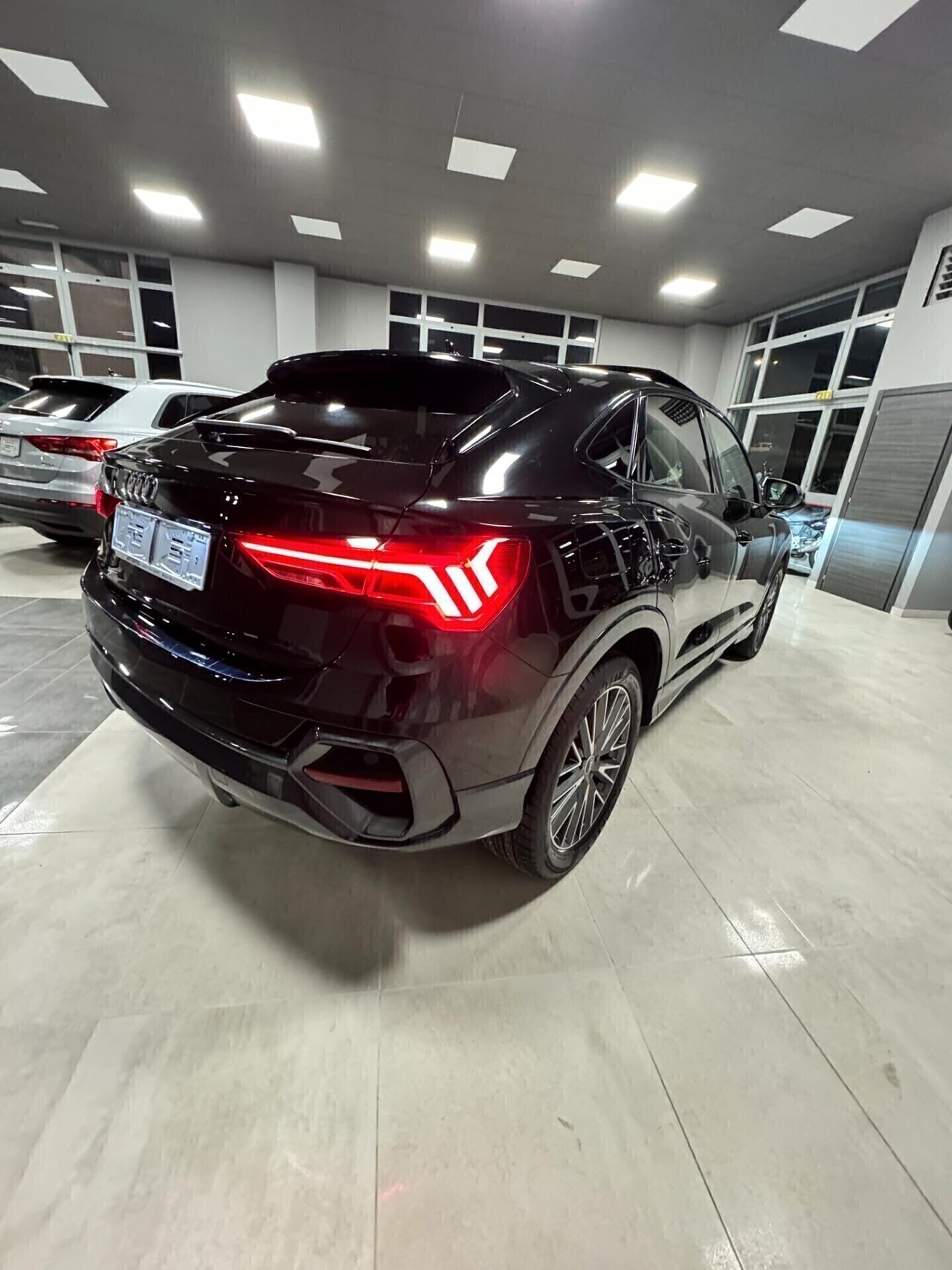 AUDI Q3 SBACK 2.0 TDI STRONIC SLINE TETTO APRIBILE