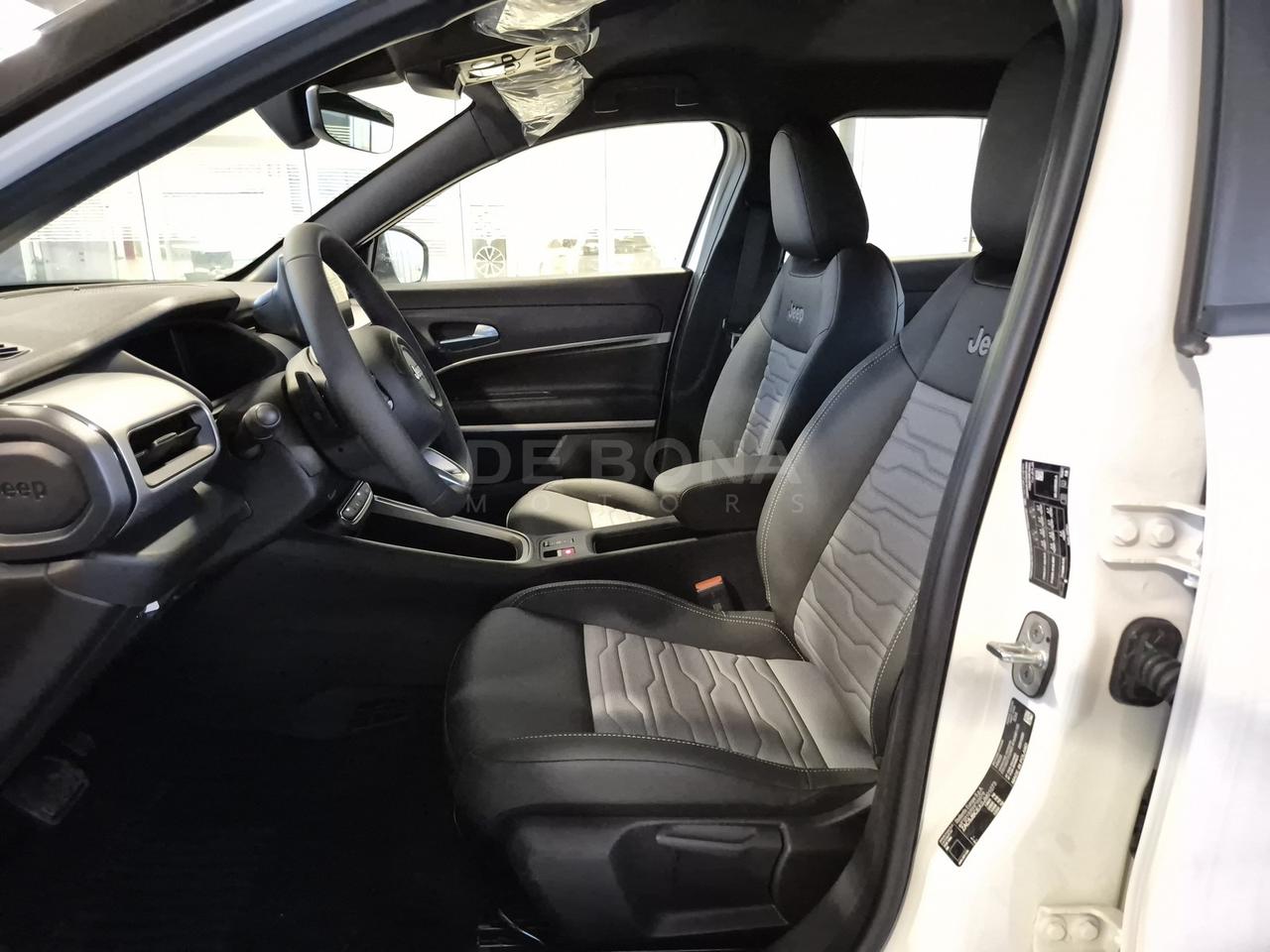 Jeep Avenger 1.2 turbo e-hybrid mhev upland 4xe 145cv edct6