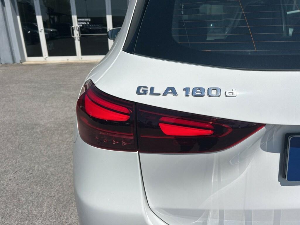 Mercedes GLA 180 180 D Progressive Advanced 8G-DCT