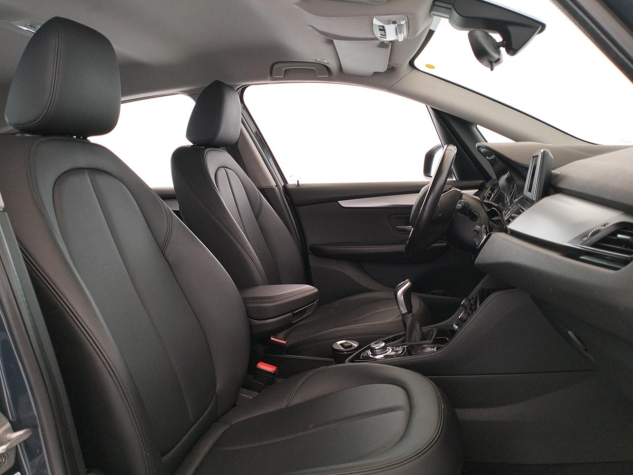 Bmw 2er Active Tourer 216d Advantage