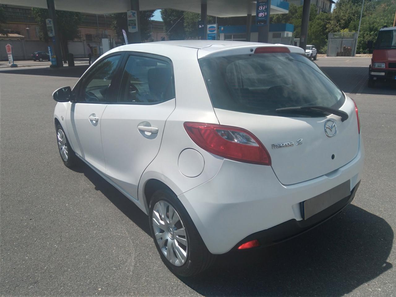Mazda2 1.3 16V 75CV 5p. Play Gen. GPL x neopatentati
