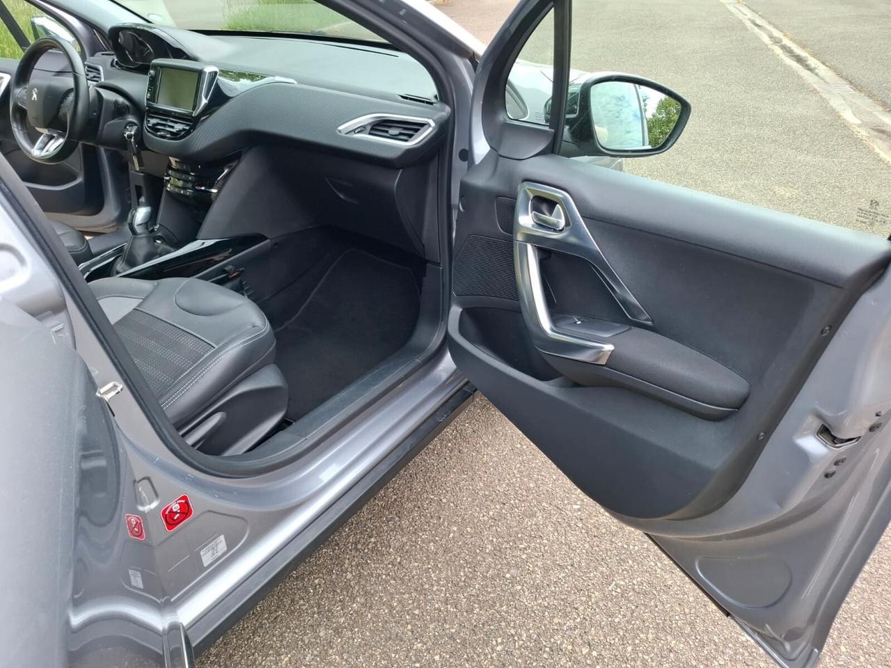 Peugeot 2008 1.6 HDi 2016 SOLAMENTE 85.000 KM