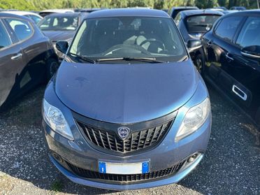 LANCIA Ypsilon III 2021 - Ypsilon 1.0 firefly hybrid Silver s&s 70cv