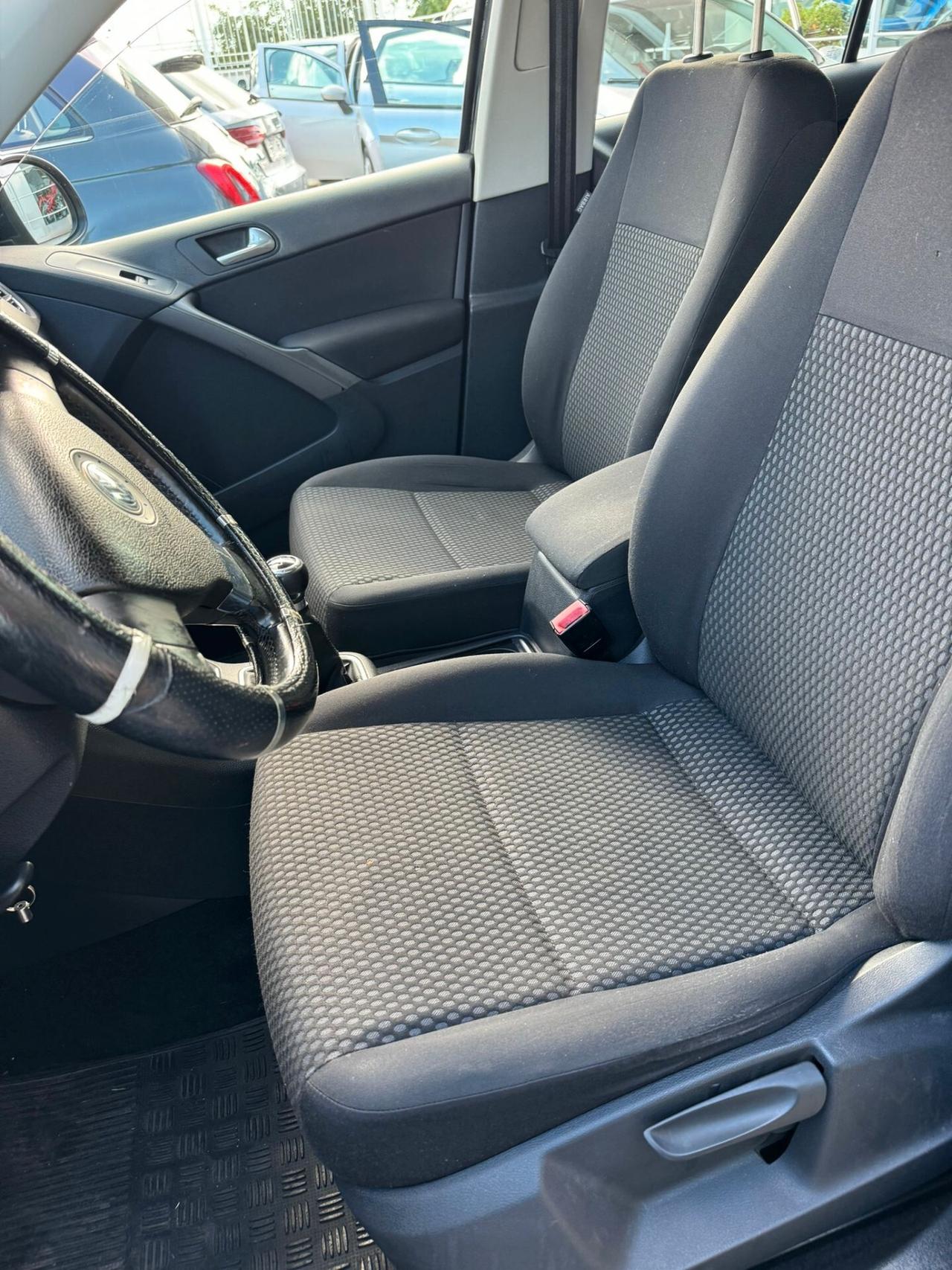 Volkswagen Tiguan 2.0 16V TDI DPF Sport & Style (18°)