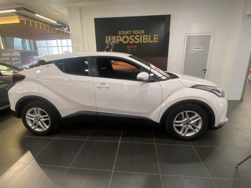 Toyota C-HR C-HR 1.8h Active e-cvt