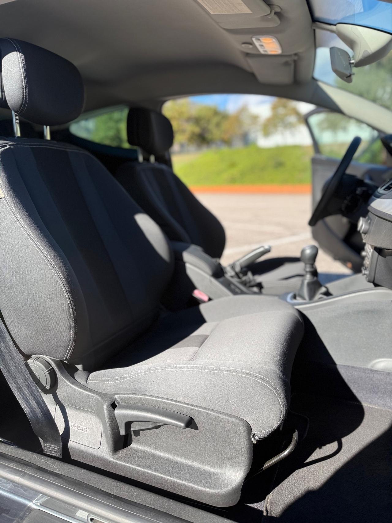 Renault Megane Mégane Coupé OK NEOPATENTATI