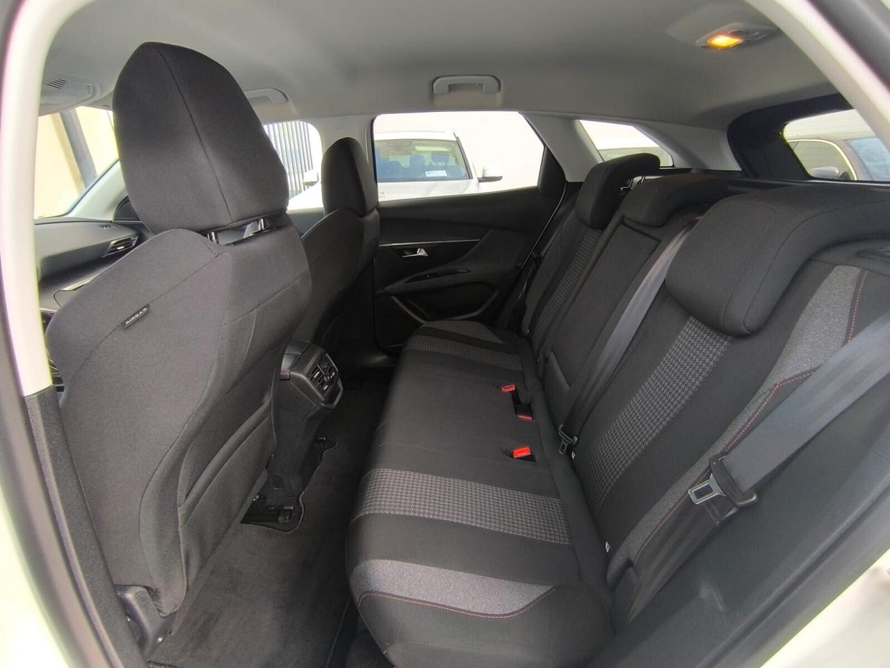 Peugeot 3008 BlueHDi 130 S&S EAT8 Business 2019